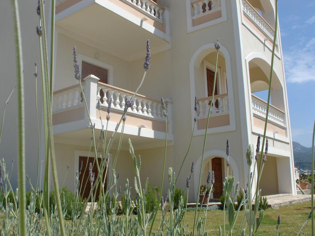 Anemos Apartments Marathókampos Esterno foto